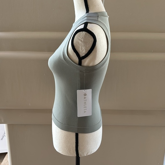 Athleta Renew Seamless Muscle Tank. Light Green. Size Small. NWT. - Picture 3 of 8